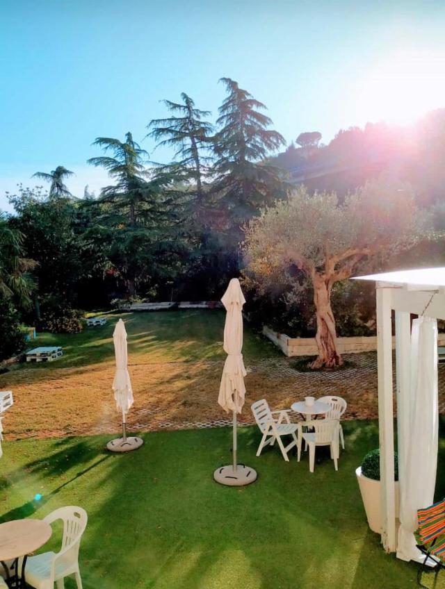 Ascoli Bonjour B&B & Apartments Parcheggio Privato & Giardino Асколи Пичено Екстериор снимка