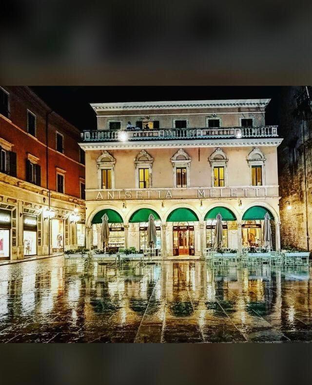 Ascoli Bonjour B&B & Apartments Parcheggio Privato & Giardino Асколи Пичено Екстериор снимка